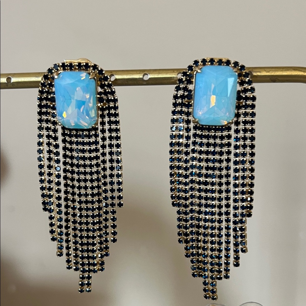 Elegant Blue and Gold Dangle Earrings